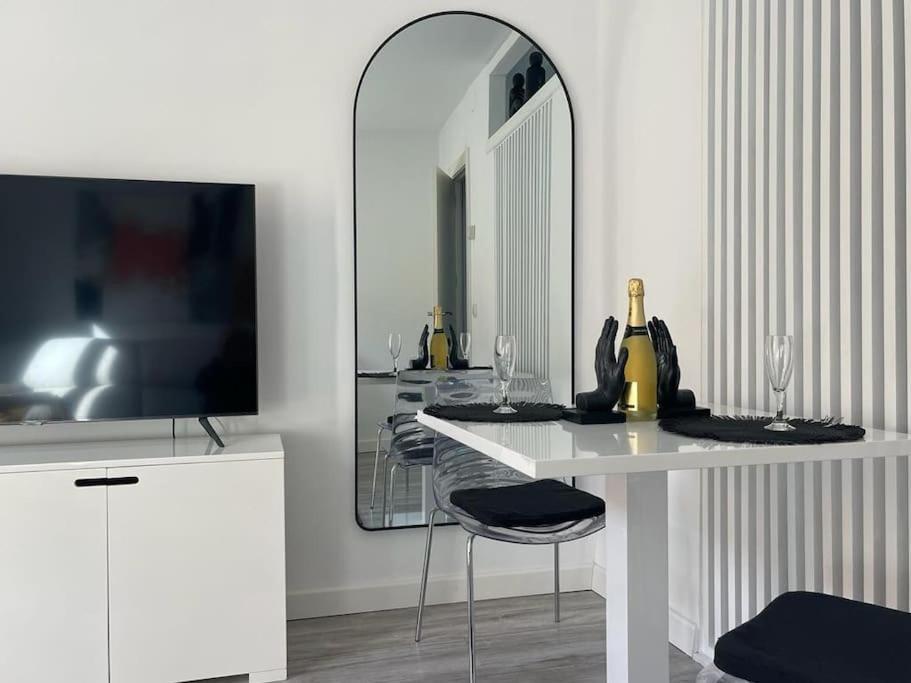 Urban Home By Unique Rooms Burgo Extérieur photo